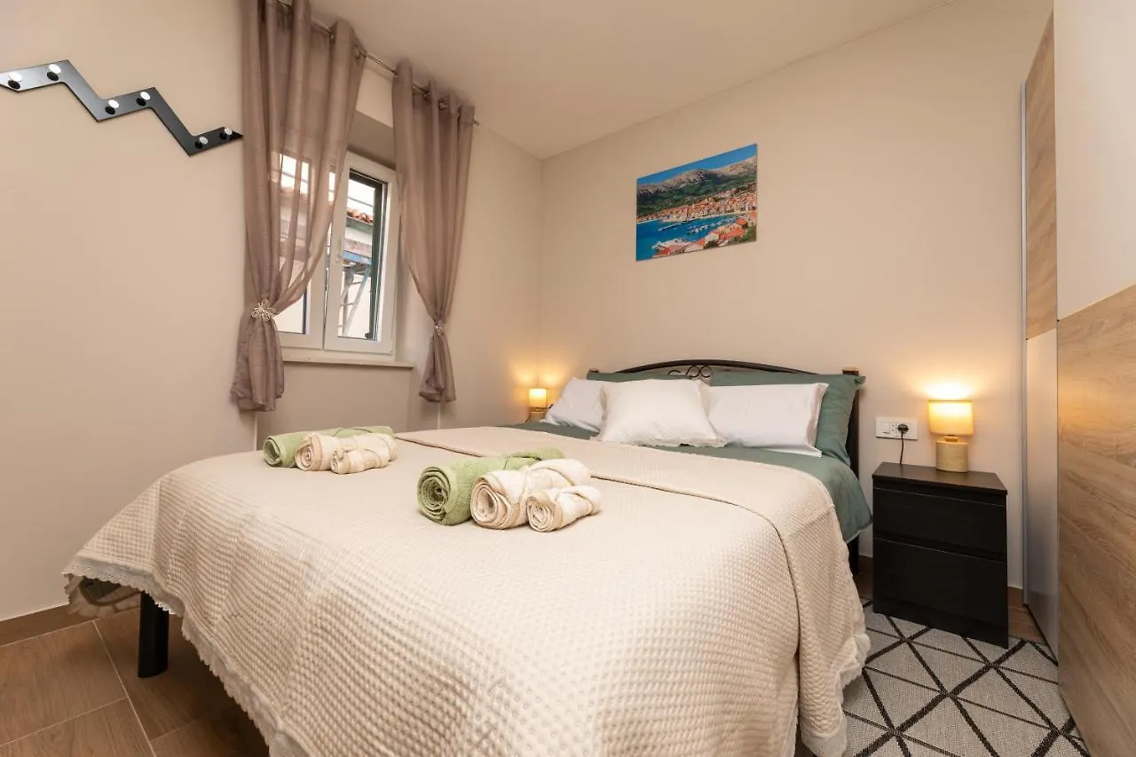 Apartments Neptun バスカ 0*,  クロアチア